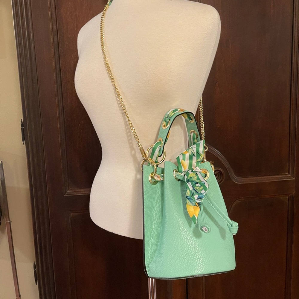 Amarea Handmade bucket bag